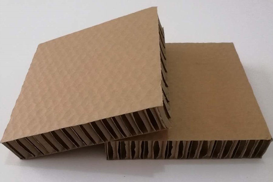 磁性白板的夾層板芯制造原材料主要有哪些？